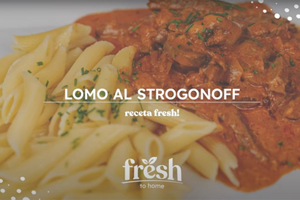 Lomo Stroganoff con fideos